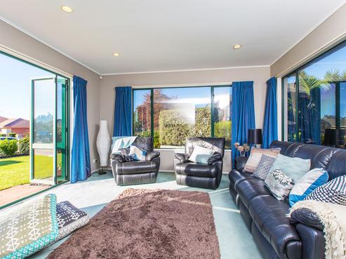 64 Rushgreen Avenue, Pahurehure
