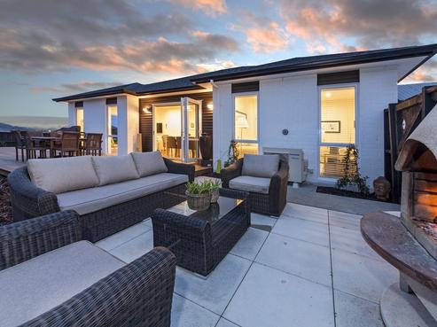 23 Jelas Drive, Riverhead