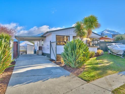 8 Larch Court, Kelvin Heights