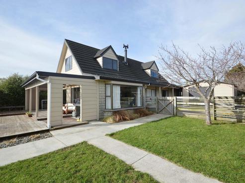 142 Gladstone Terrace, Gladstone