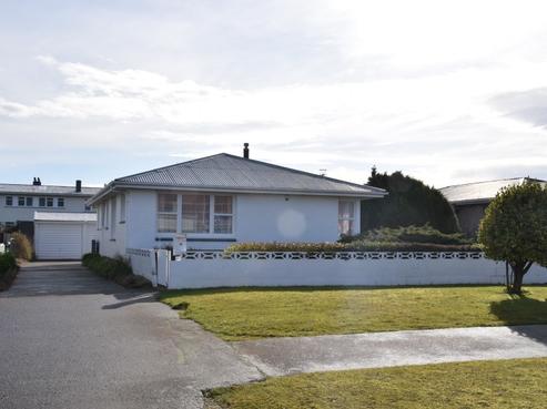 28 Glengarry Crescent, Glengarry