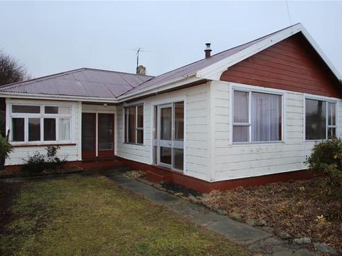 8 Main Street, Waikaka