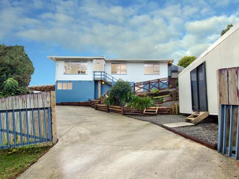 12 Hueglow Rise, West Harbour