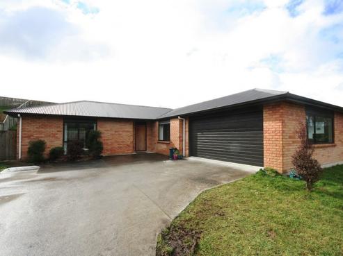 30 Baxendale Drive, Westbrook