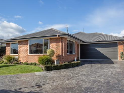 10A Maple Crescent, Richmond