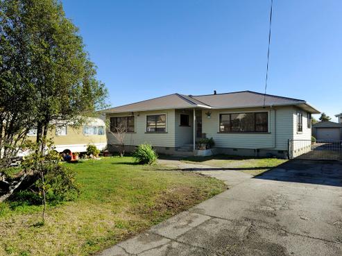 16 Bolt Road, Annesbrook