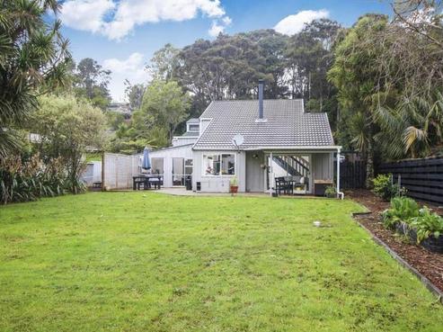 15 Opanuku Road, Henderson Valley