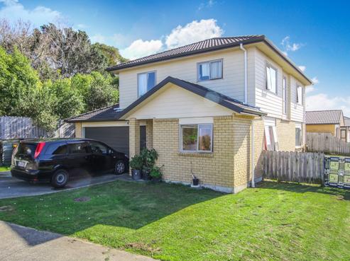 244 Royal Road, Massey