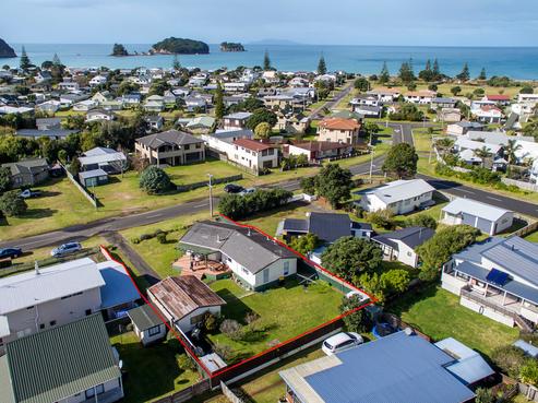 401 Sylvia Road, Whangamata