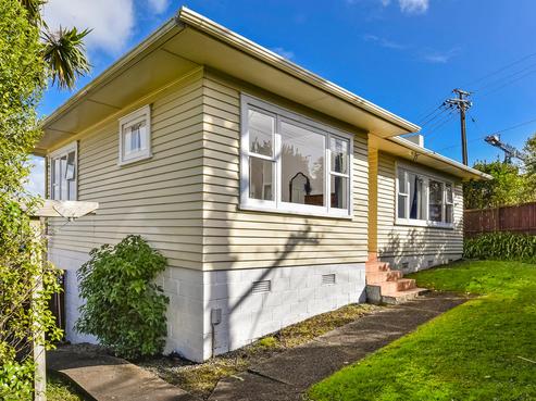 42 Waipa Street, Birkenhead