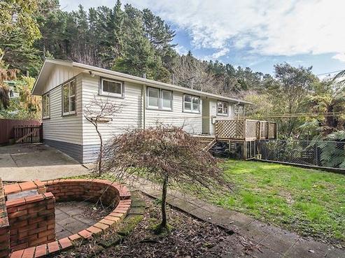 73 Elmslie Road, Pinehaven