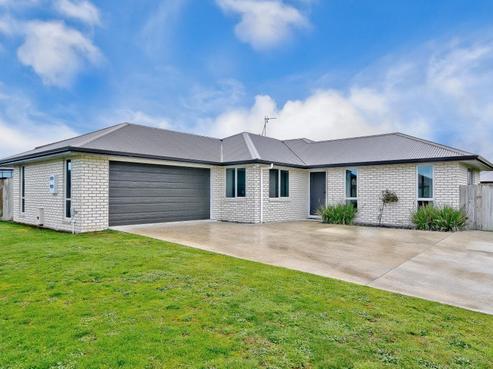 5 Chatham Place, Rototuna North