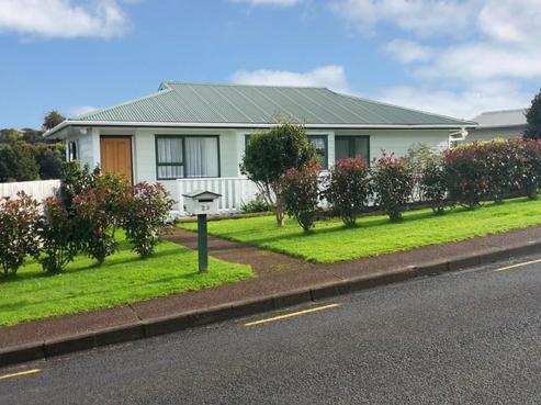 23 Jellicoe Parade, Surfdale