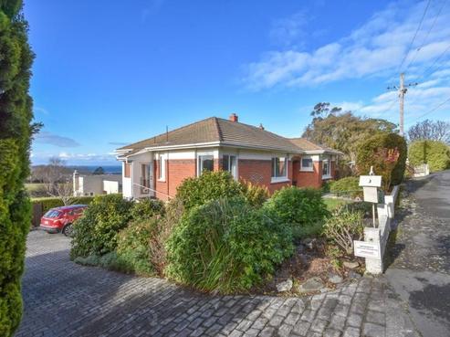 205 Forfar Street, Maryhill