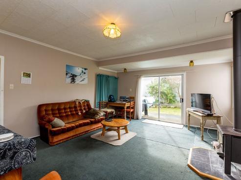 24 Gossling Street, Okato