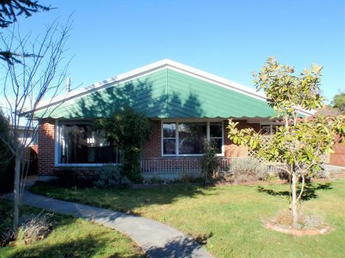 106 Chalmers Avenue, Hampstead