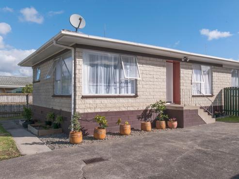 2/166 Pigeon Mountain Road, Half Moon Bay