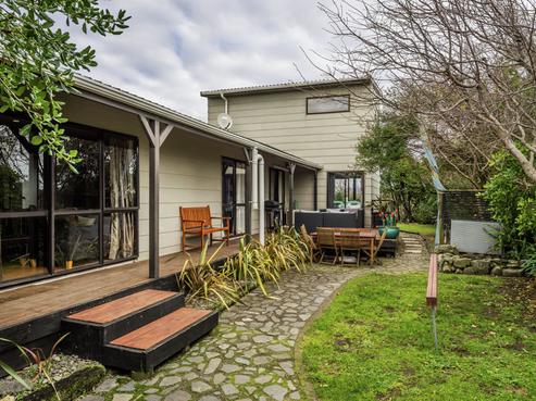 21 Kitchener Street, Te Horo