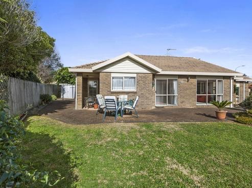 2/16 Caldbeck Rise, Northpark
