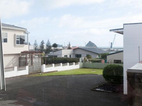 2/80 Whiteley Street, Moturoa