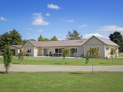 92 Kuratawhiti Street, Greytown