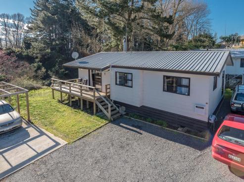 12 Manor Place, Bader