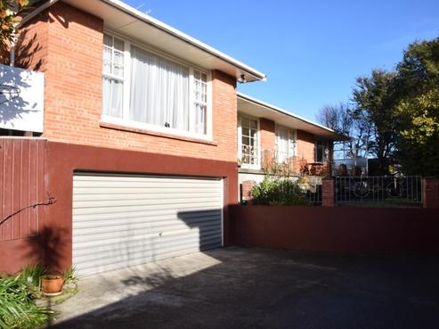 44 Montrose Street, Gladstone