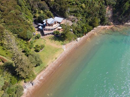 30 Okiato Road, Russell