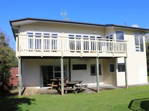 6 Hardy Place, Cooks Beach