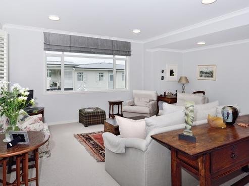 40 Eaves Bush Parade, Orewa