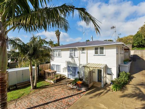 65 Ogle Crescent, Kamo