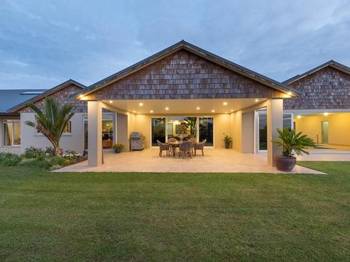 114 Sharon Road, Waitoki