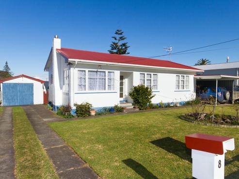 8 Ruapehu Street, Castlecliff