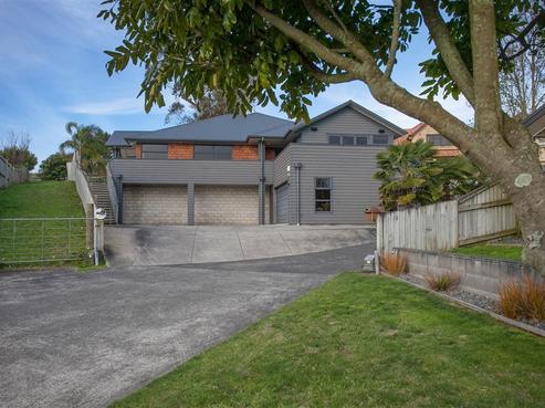 43 Heathfield Avenue, Huntington