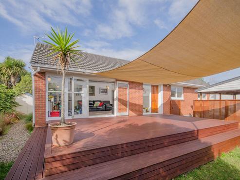 9 Rapaki Place, Te Atatu Peninsula