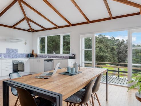 60A Rewa Road, Maraetai