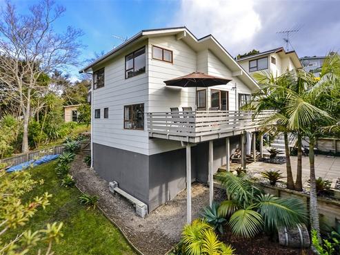 2/35 Girrahween Drive, Totara Vale