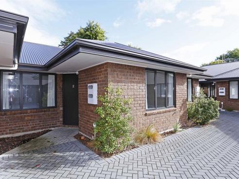 2/20 Greensboro Street, Hamilton East