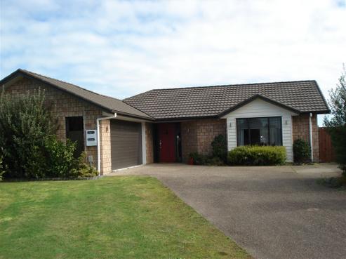 17 Mercury Court, Rototuna North