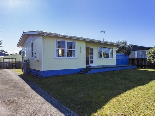 211A Linton Crescent, Whangamata
