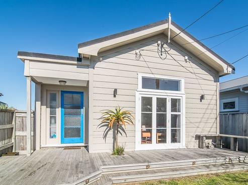 5 Toru Street, Lyall Bay