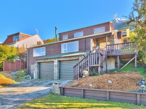 140 Fernhill Road, Fernhill/Sunshine Bay