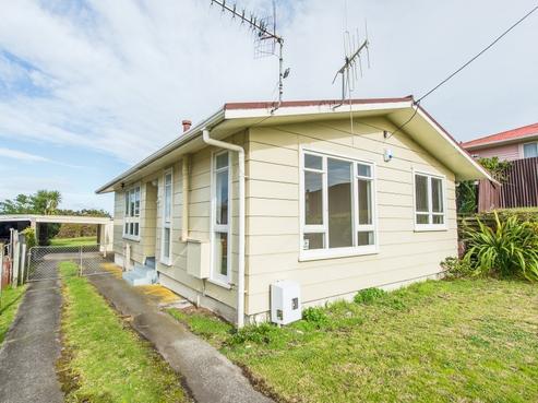 32 Ruapehu Street, Castlecliff