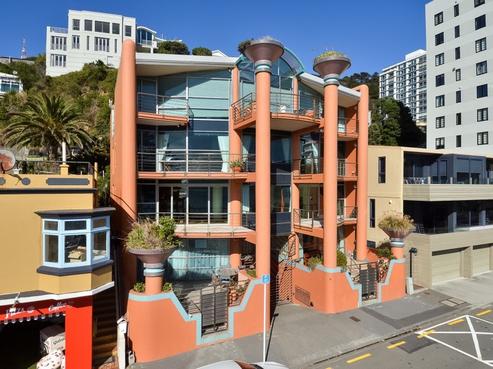 2/226 Oriental Parade, Oriental Bay