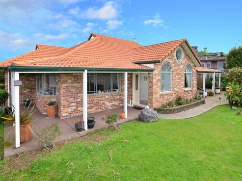 116 Lakeside Drive, Orewa