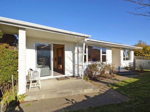 90 Bamborough Street, Richmond