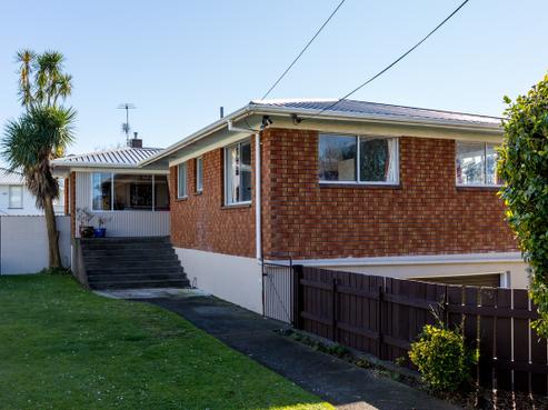 228 Omata Road, Spotswood