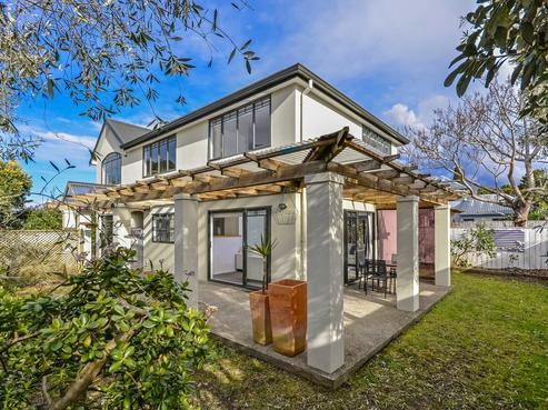 2/96 Eversleigh Road, Belmont