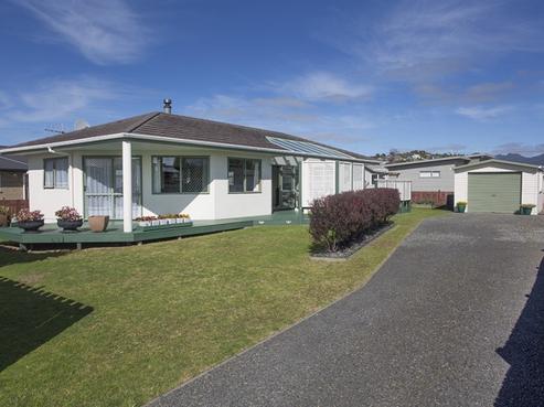 105B Kiwi Road, Whangamata