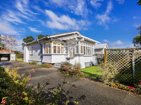 8 Saint Michaels Avenue, Point Chevalier